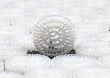 شراء HDPE العائمة المتحركة السرير المرشح وسائل الإعلام لمصانع معالجة المياه MBBR البيولوجية online manufacture