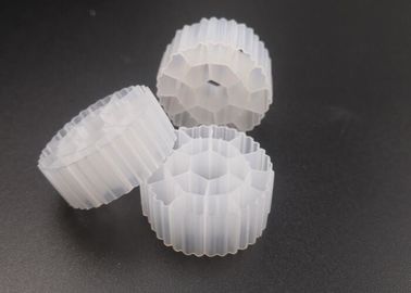 شراء K3 اللون الأبيض مادة HDPE MBBR الوسائط المرشحة معالجة المياه Bio Cel للبركة online manufacture