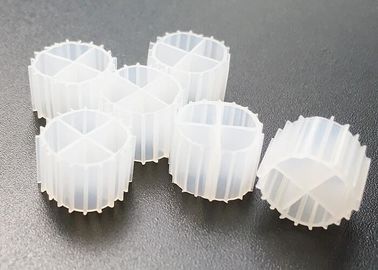 شراء نظام إعادة تدوير تربية الأحياء المائية MBBR معالجة المياه الناقل العائم 11 * 7mm online manufacture