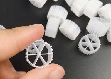 شراء ميديا المرشحات البيولوجية للبحيرة البلاستيكية 6 ثقوب مع اللون الأبيض و HDPE البكر online manufacture