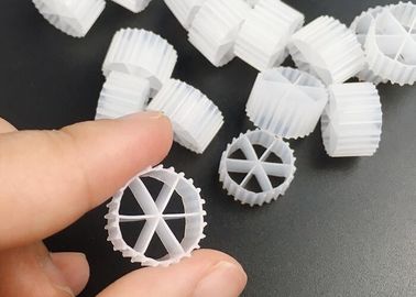 شراء حياة خدمة طويلة MBBR الوسائط المرشحة الخلايا الحيوية 0.96g/cm3 - 0.98g/cm3 الكثافة online manufacture