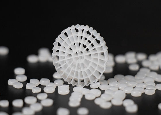 شراء سرير متحرك صديق للبيئة مفاعلات الفيلم الحيوي مادة HDPE العذراء لمعالجة مياه الصرف الصحي online manufacture