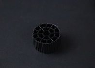 اللون الأسود العائم 25 * 12 مم Mbbr Bio Filter Media HDPE Material