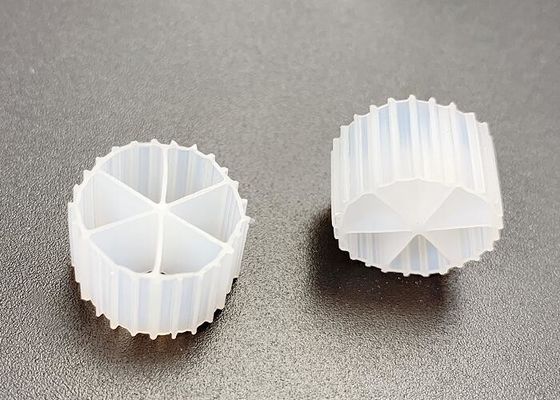 شراء IFAS HDPE اللون الأبيض MBBR السرير المتحرك مفاعل الفيلم الحيوي خزان الهواء إزالة القرش online manufacture