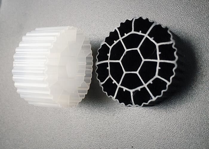 عملية الخلايا النشطة اللون الأبيض HDPE منتجات البلاستيك MBBR لـ SBRs