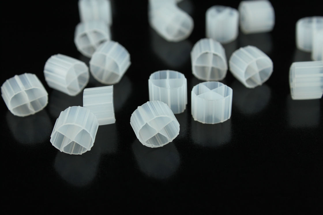 11 * 7mm لون طبيعي ومادة HDPE العذراء MBBR حامل فيلم بيولوجي