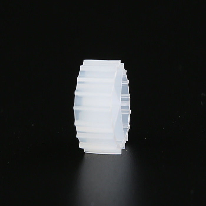 لون أبيض MBBR الوسائط البيولوجية مع مادة HDPE العذراء مرشح الحوض معالجة مياه الصرف الصحي