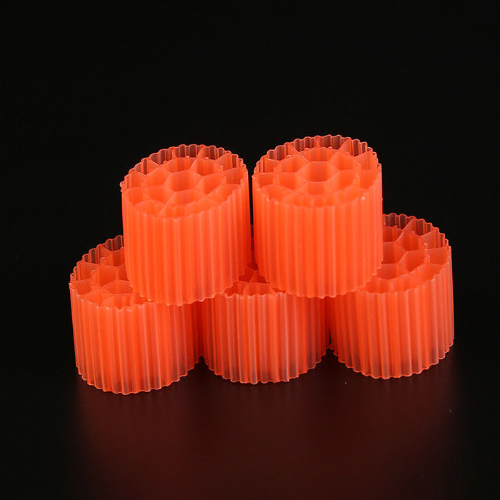المواد البرية السوداء HDPE MBBR منتج المرشح البلاستيكي لسمك السمك 25mm X 12mm