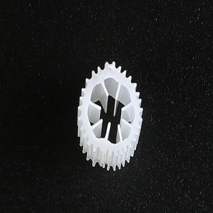 الوسائط المرشحة العائمة HIPS MBBR الوسائط المرشحة 5mm X 10mm 7 أرقام الثقوب