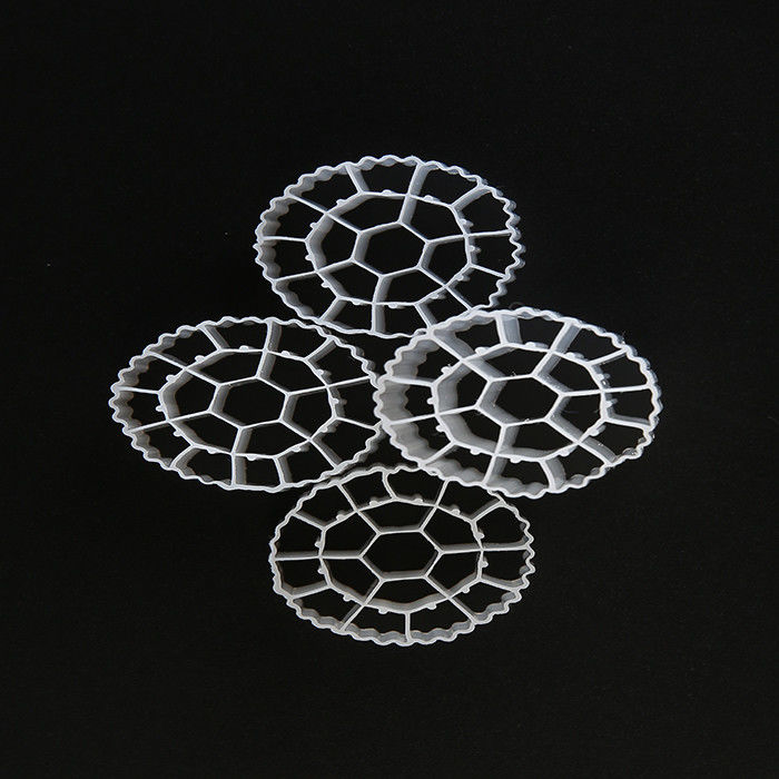 25 ملم × 10 ملم الحجم المرشح البلاستيكي الوسائط العذراء HDPE المواد MBBR الكرات الحيوية