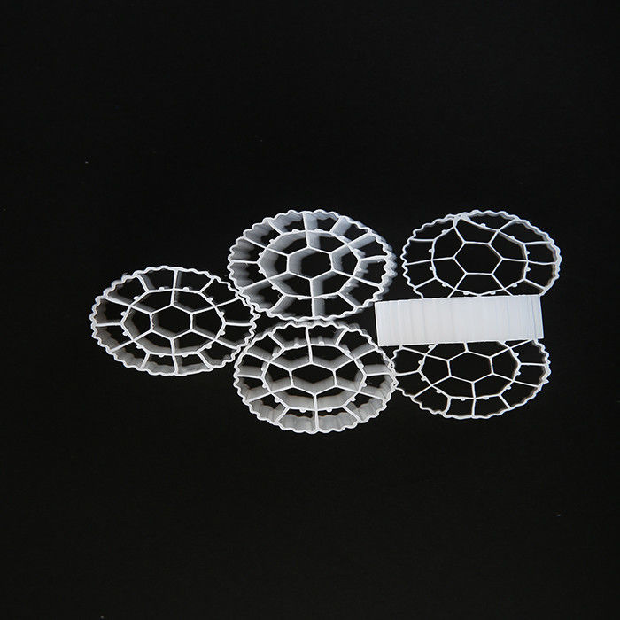 25 ملم × 10 ملم الحجم المرشح البلاستيكي الوسائط العذراء HDPE المواد MBBR الكرات الحيوية