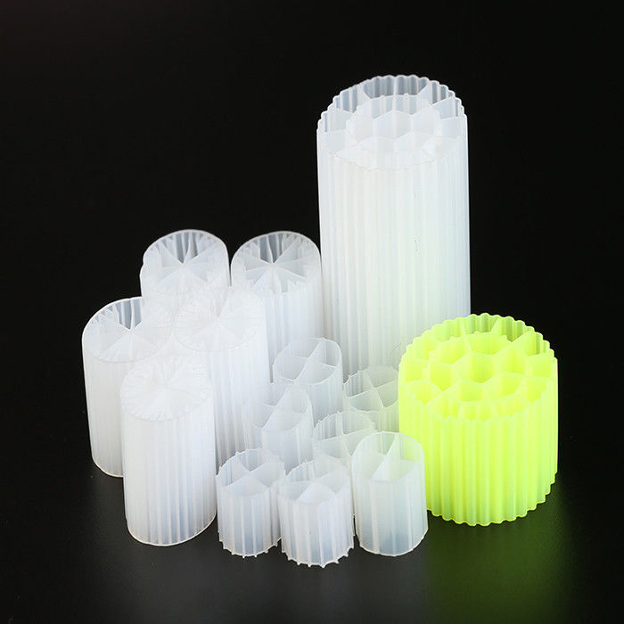 بحيرات الأسماك MBBR K1 الوسائط المرشحة 20 سنة طول العمر 25mm X 12mm