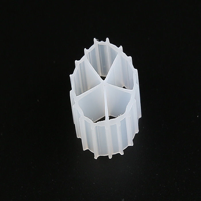 10 * 7mm MBBR الوسائط المرشحة المواد البكر HDPE اللون الأبيض الوسائط الحيوية لمعالجة المياه