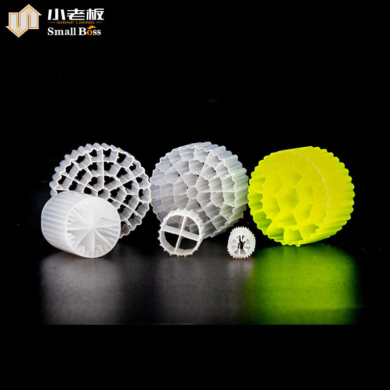 PE38 المفاعل الحيوي المتحرك البيضاء اللون الطبيعي المادة البكر HDPE Mbbr حامل