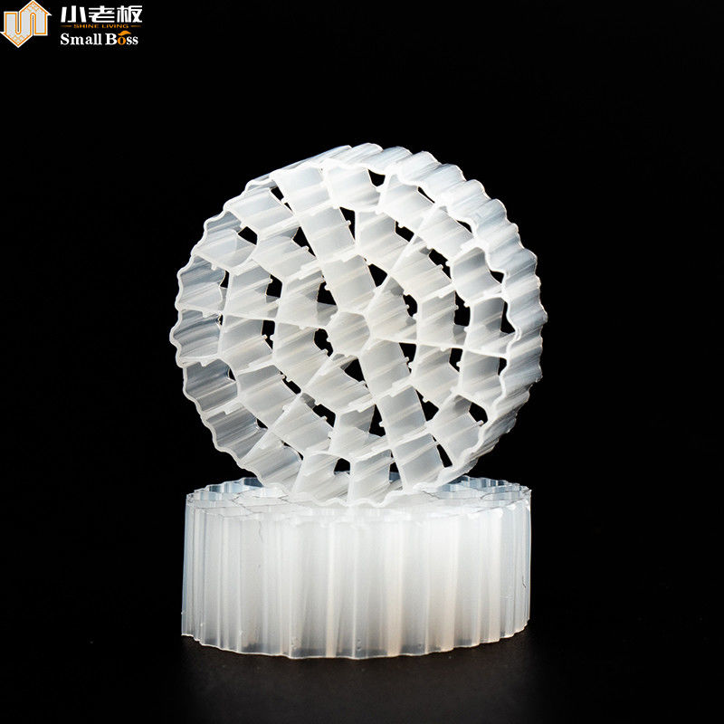 مساحة سطحية محددة كبيرة PE37 وسائل تصفية عائمة لمعالجة مياه الصرف الصحي