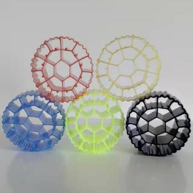 المواد البرية السوداء HDPE MBBR منتج المرشح البلاستيكي لسمك السمك 25mm X 12mm