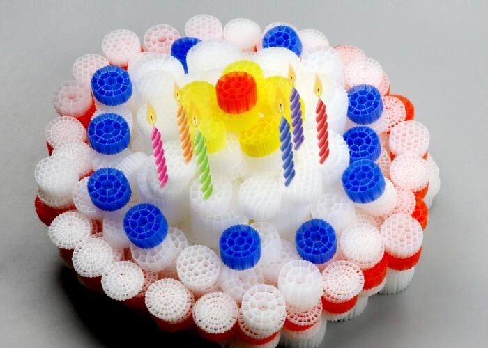 الكفاءة العالية MBBR الوسائط البيولوجية K1 الوسائط الدقيقة 12mm X 9mm اللون الأبيض