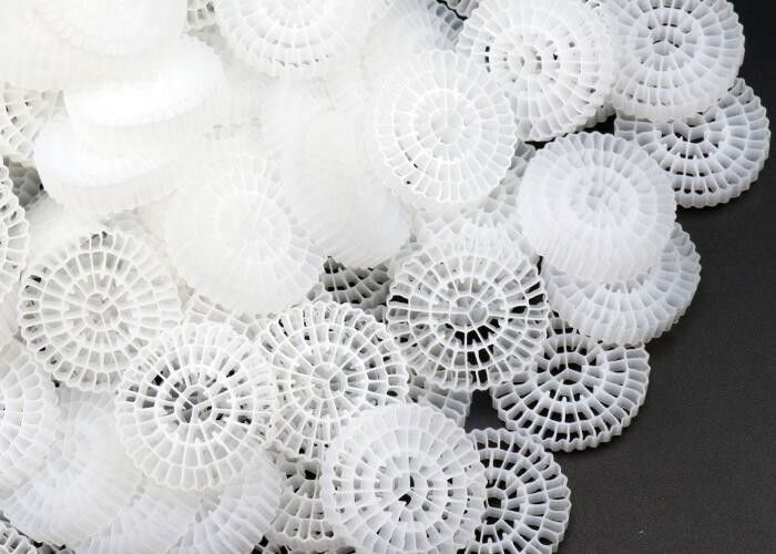 HDPE العائمة المتحركة السرير المرشح وسائل الإعلام لمصانع معالجة المياه MBBR البيولوجية