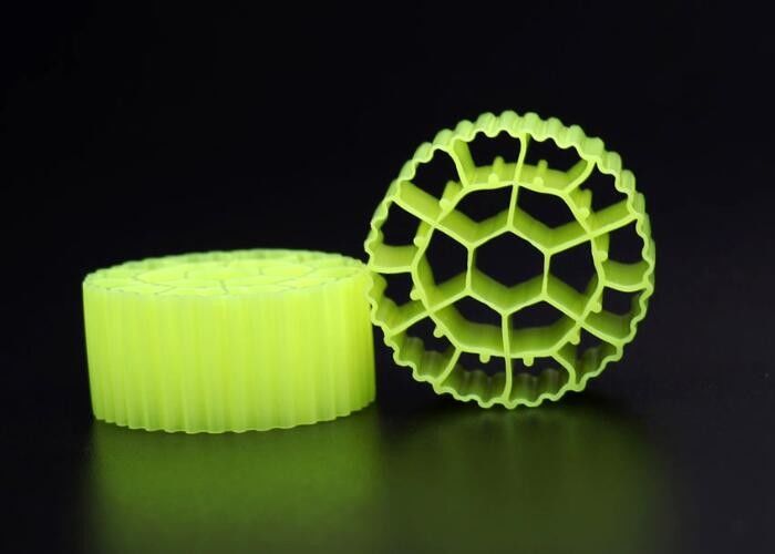 الأصفر Mbbr كرات البلاستيك البيولوجية وسائل المرشح لسمك السمك 25mm X 12mm القالب الساخن