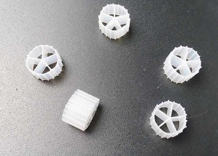 في المخزون K1 محطة معالجة المياه MBBR 10 * 7mm Biocell Mbbr الوسائط المرشحة