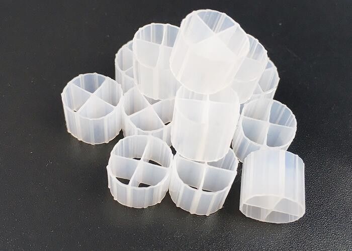 الجودة العالية لوسائل تصفية الخلايا الحيوية مع مادة HDPE البكر واللون الأبيض لـ RAS