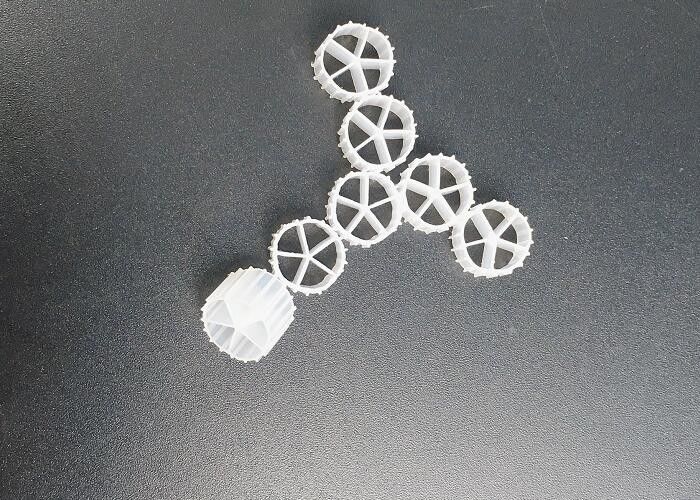 MBBR Biofilm Carrier Bio Filter Media لنظام معالجة مياه الصرف الصحي