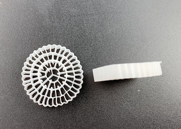 Kaldnes K5 FDA السلامة الفيلم الحيوي النشط معلق سريع Mbbr بيولوجية وسائل الفلتر