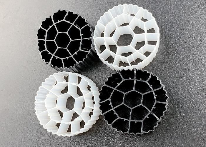 البلاستيك Hdpe لمقاومة الصدمات RAS MBBR وسائل المرشح العائمة