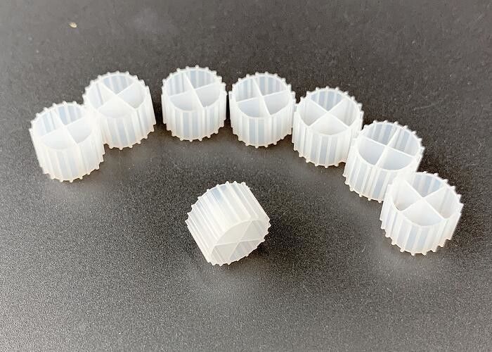 منتجات التصفية البيولوجية البيضاء البكر من HDPE 11MM للكشف عن النترات