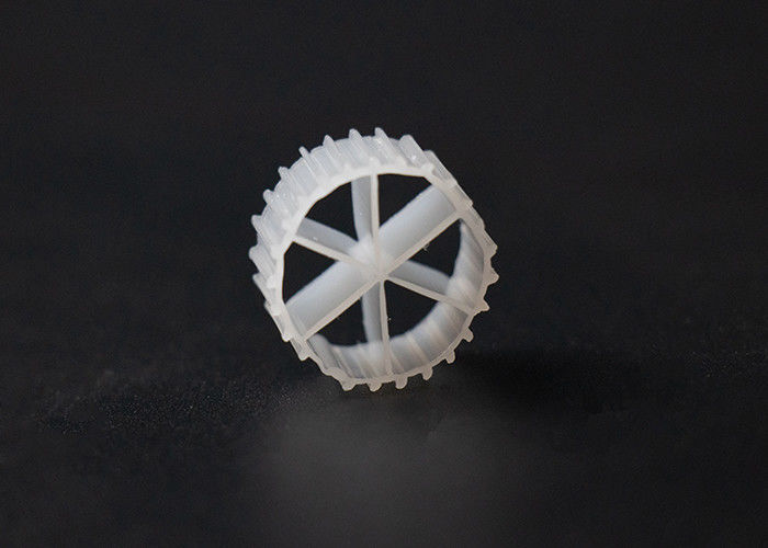 تكنولوجيا A / O اللون الأبيض HDPE Mbbr ناقل فيلم حيوي سريع