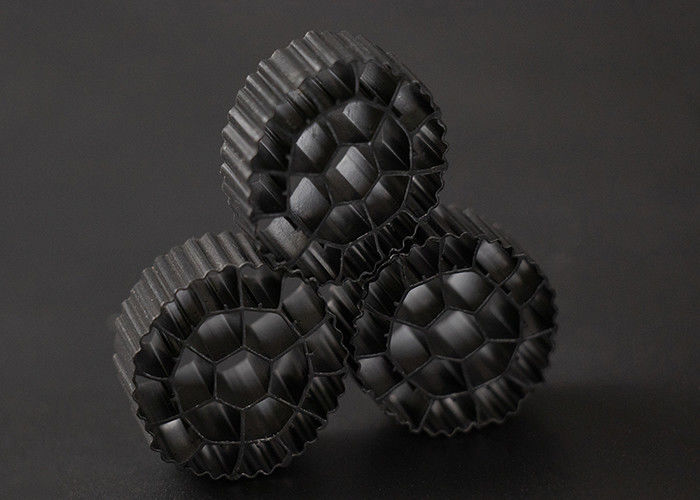 K3 منتج الفلتر البلاستيكي الوسائط البيولوجية مع اللون الأبيض ومادة HDPE العذراء