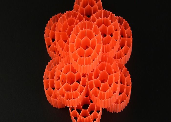 مرشح البلاستيك الوسائط MBBR مرشح الكرة الحيوية مرشحات البركة الصغيرة مع اللون الأبيض