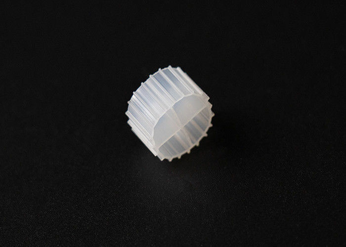 اللون الأبيض Hdpe MBBR الوسائط المرشحة البيولوجية 900m2/M3 مساحة السطح الكبيرة