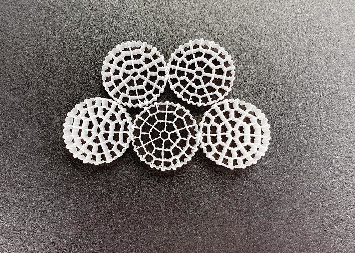 بيجين HDPE IFAS Technology MBBR الوسائط المرشحة العائمة اللون الأبيض