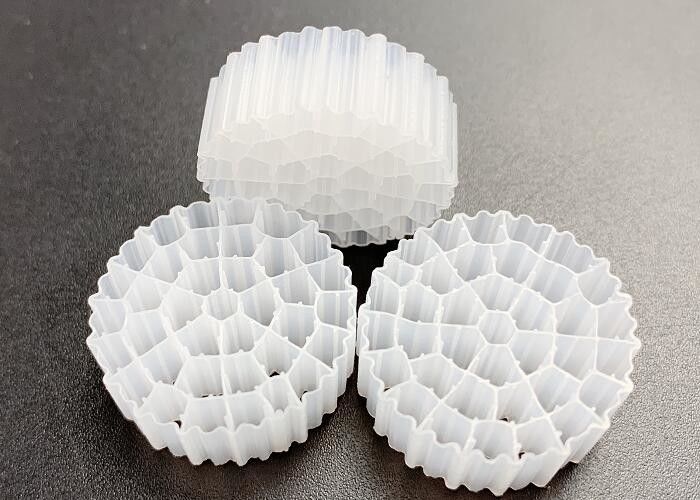 البلاستيك بيولوجيا الوسائط الصمامي أنبوب بيولوجيا الأنبوب MBBR كالدنيس وسائل التصفية أي لون