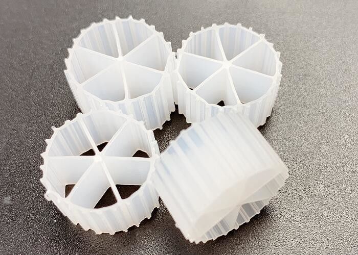 PE04 مساحة واسعة اللون الأبيض MBBR بيوميديا 6 غرف 800m2/M3