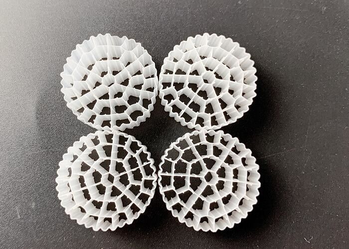 اللون الأبيض SBR معالجة المياه العملية MBBR الوسائط المرشحة ROHS REACH